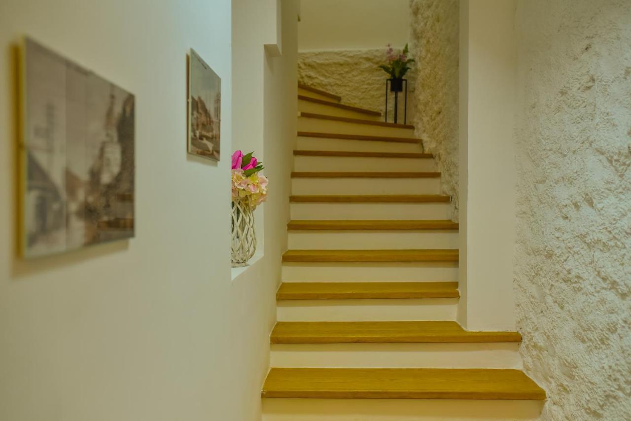 Uzicki Konak Užice Extérieur photo
